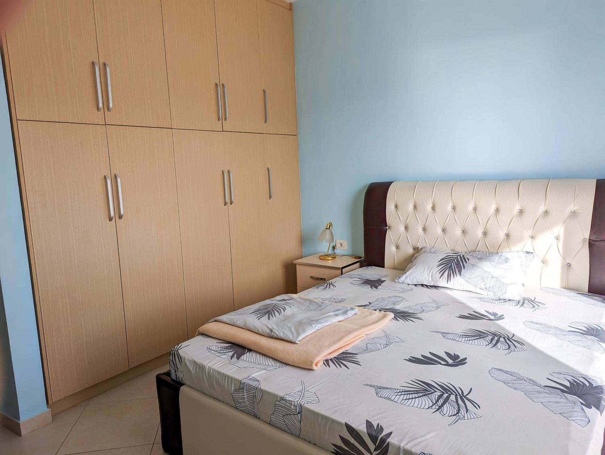 Sarah'S Apartments - 5 Min Walk To Beaches & Boulevard - Big Balcony! Sarandë Exterior foto