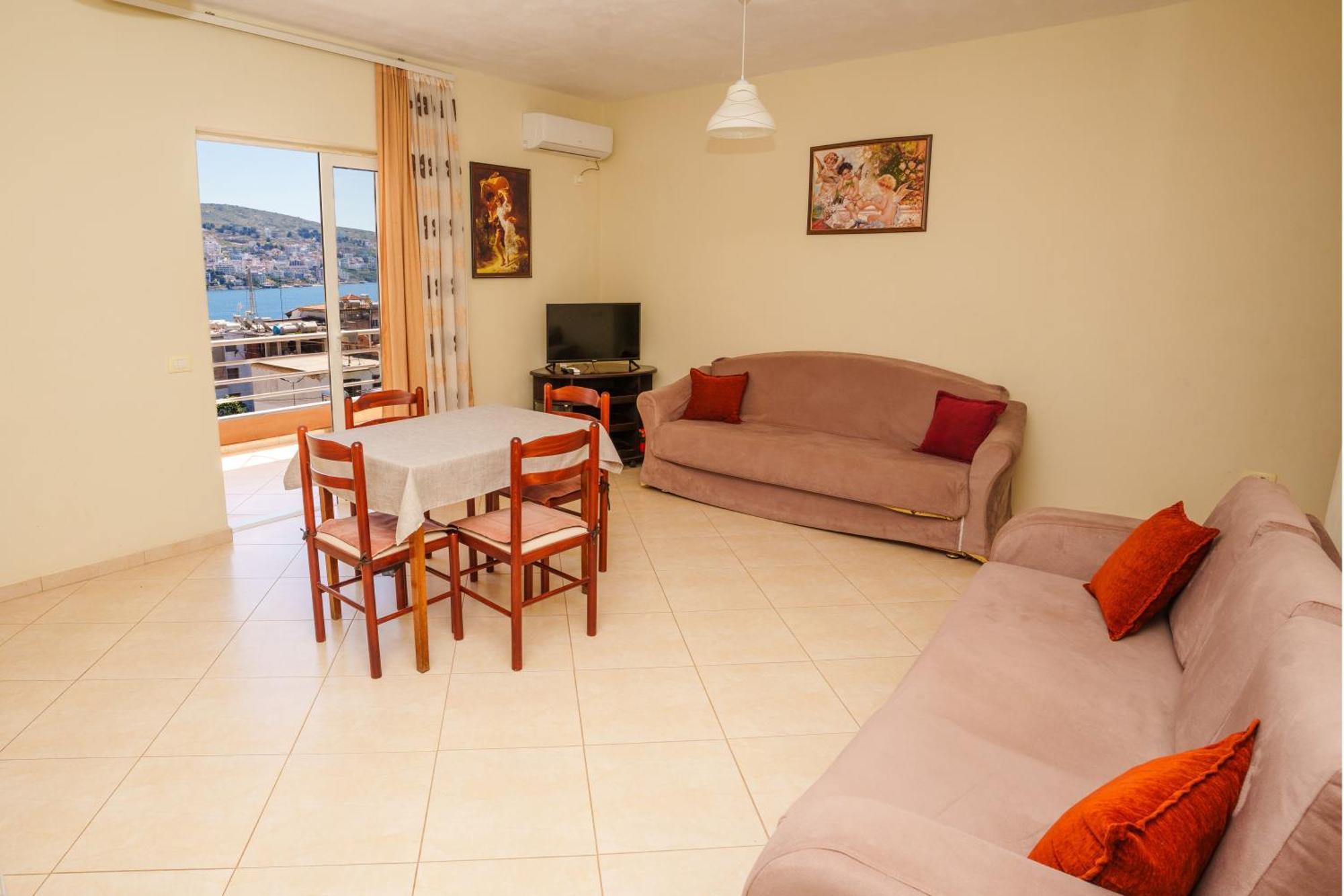 Sarah'S Apartments - 5 Min Walk To Beaches & Boulevard - Big Balcony! Sarandë Exterior foto